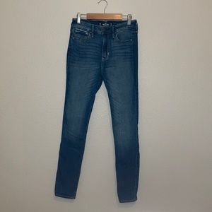 ❌ SOLD ❌ Hollister High Rise Super Skinny Jeans
